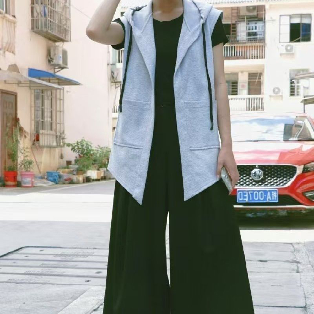 سترة رجالية بدون أكمام مع جيوب - مراجعة Summer Clothing Trends 2026 وسعره