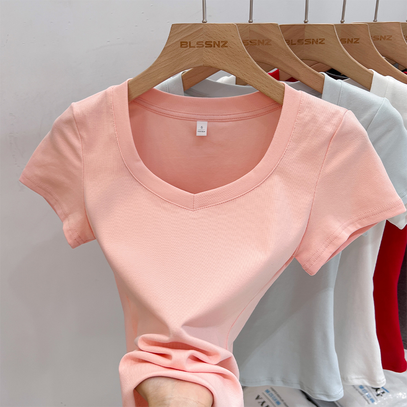تي شيرت نسائي صيفي 2026 من AOS - مراجعة Summer Clothing Trends 2026 وسعره
